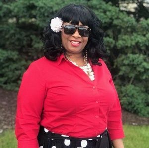 Meet your Posher, Stacy